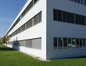 900x500