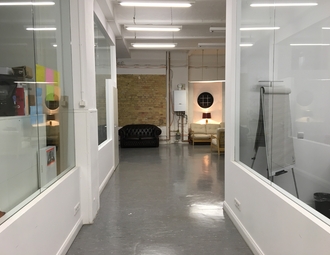 900x500