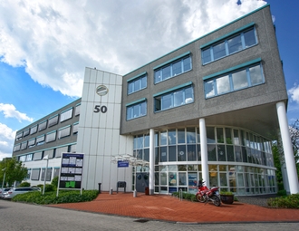 900x500