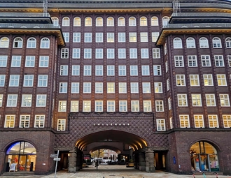 900x500