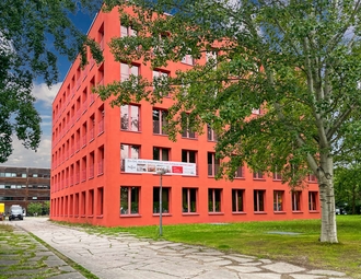 900x500