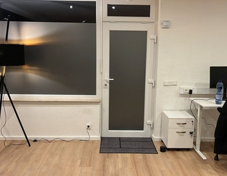 900x500
