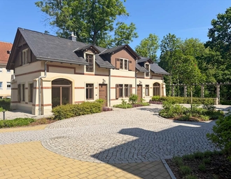 900x500