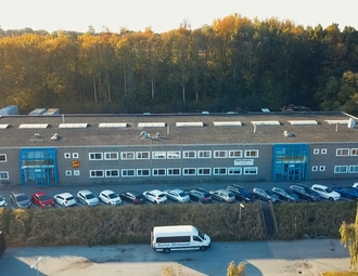 900x500