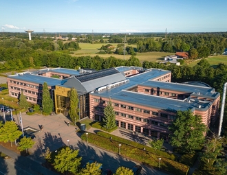 900x500