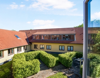 900x500