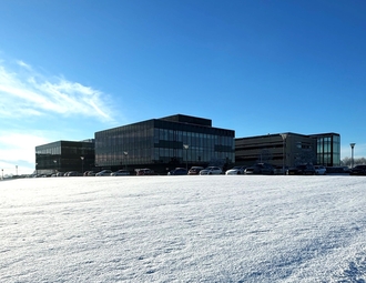 900x500