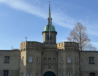900x500