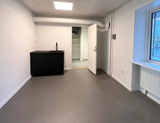 900x500