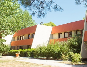 900x500