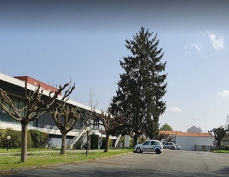 900x500
