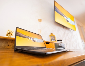 900x500