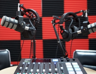 900x500