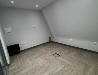 900x500
