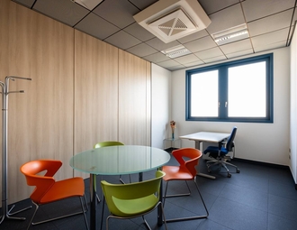 Via Alfredo Calzoni, Bologna