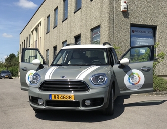 900x500