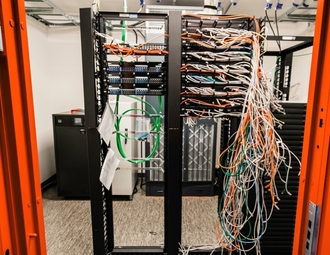 900x500