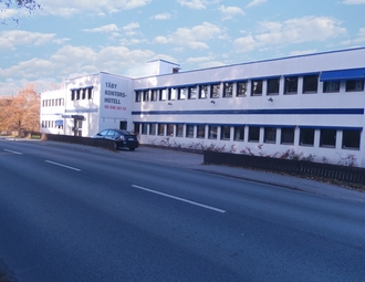 900x500