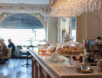 900x500