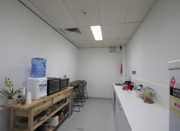 300 m² Business park in Perth, 64 Bannister Road (6155) - 2 | MatchOffice.com