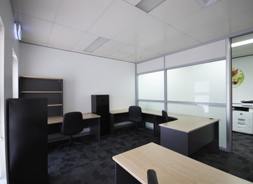 300 m² Business park in Perth, 64 Bannister Road (6155) - 3 | MatchOffice.com