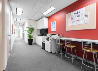15 m² Conference space in Surfers Paradise, Level 13 (4217) - 2 | MatchOffice.com