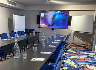  Meeting room in Sydney Surry Hills, Riley Street 212 (2010) - 1 | MatchOffice.com