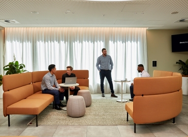 10 m² Shared workspace  in Perth, 240 St Georges Terrace (6000) - 3 | MatchOffice.com