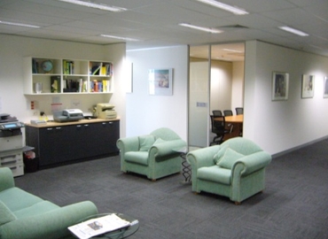 42 m² Business center place for rent in Gordon, Ground Floor (2072) - 3 | MatchOffice.com