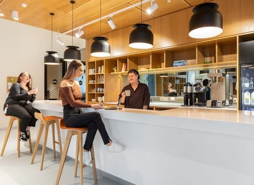 10 m² Shared workspace  in Melbourne Docklands, 697 Collins Street (3008) - 5 | MatchOffice.com