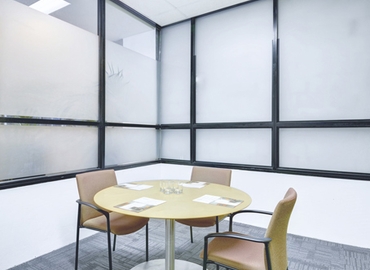 18 m² Business space place for rent in Sydney, Ground Floor (2150) - 1 | MatchOffice.com