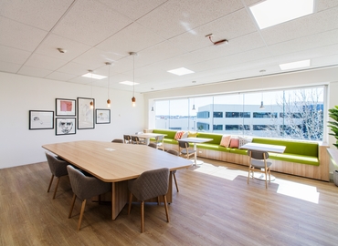 90 m² Business park in Perth, 355 Scarborough Beach Road (6017) - 1 | MatchOffice.com