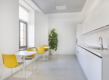 15 m² Conference hall in Baku, Tbilisi prospekti 35 (1065) - 7 | MatchOffice