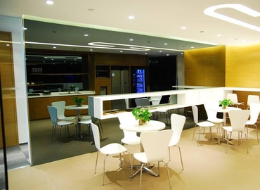 35 m² Conference space in Shanghai, Huangpu, 25/F Central Plaza (200000) - 2 | MatchOffice