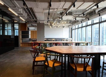 1000 m² Shared office in Shanghai, Puxi, 7F (200000) - 0 | MatchOffice