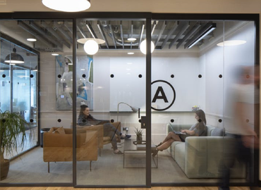 100 m² Coworking  in Shanghai, Pudong, Zhongxin Road 3331号 (518054) - 3 | MatchOffice