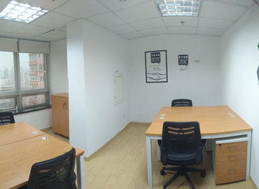 60 m² Coworking space  in Shanghai, Lu Wan, 19/F JiangNan Shipyard Building (200023) - 1 | MatchOffice