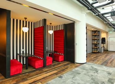 Virtual office space in Shanghai, Pudong, Level 2 (200120) - 4 | MatchOffice.com