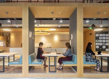 100 m² Co-working  in Shanghai, Huangpu, 569 South Xizang Road (200010) - 2 | MatchOffice.com