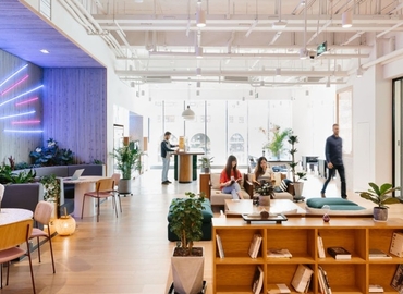 40 m² Business space building up for rent in Chengdu, Zongfu Road 31 (610021) - 2 | MatchOffice