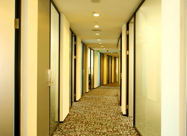 100 m² Business center property available to rent in Beijing , Twin Towers (East) (100022) - 11 | MatchOffice.com