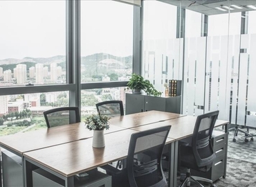 300 m² Convention center in Beijing ,  Luneng International Centre (133300) - 3 | MatchOffice.com