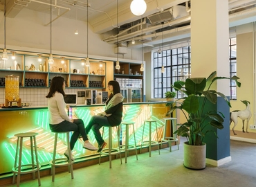 2127 m² Coworking  in Shanghai, Jing'An, 696 Weihai Road (200041) - 10 | MatchOffice.com
