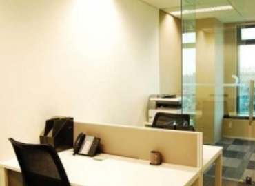 35 m² Co-working  in Shanghai, Huangpu, 25/F Central Plaza (200000) - 5 | MatchOffice.com