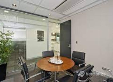 35 m² Coworking  in Shanghai, Huangpu, 25/F Central Plaza (200000) - 7 | MatchOffice.com