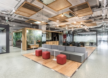 250 m² Shared office  in Shanghai, Huangpu, Jiujiang Road 686 (200001) - 0 | MatchOffice