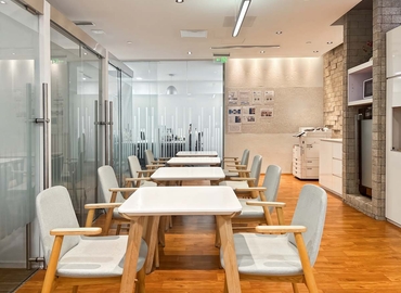 10 m² Shared workspace  in Shenzhen, 6011 Shennan Avenue (518048) - 5 | MatchOffice.com