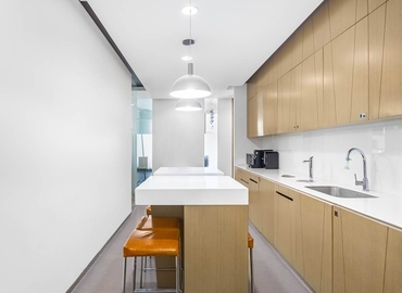 10 m² Shared workspace  in Wuhan, 99 Zhongnan Road (430071) - 5 | MatchOffice.com