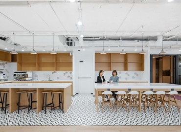 10 m² Business space in Shanghai, Minhang, 168 Hubin Road (201100) - 5 | MatchOffice