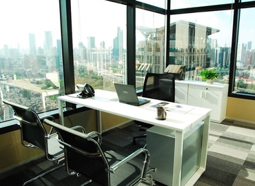 35 m² Business space property for rent in Shanghai, Huangpu, 25/F Central Plaza (200000) - 0 | MatchOffice.com